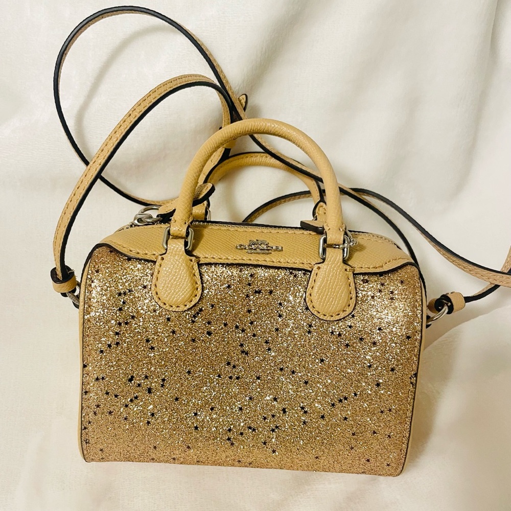 Micro bag Bennett Satchel With Star Glitter mini
Coach Crossbody purse